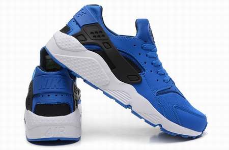 huarache bleu foot locker